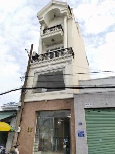 Bán nhà mặt tiền, 5tang,Thới An giá 8.95 ty